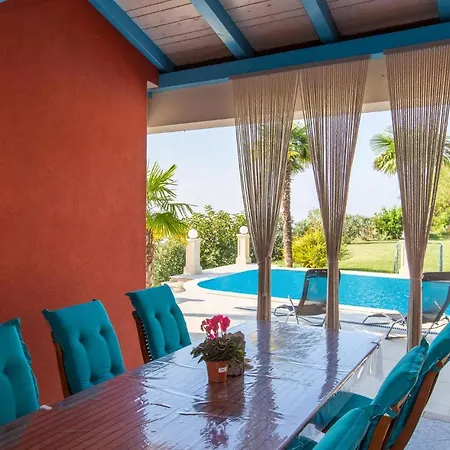 Stunning In With Wifi Holiday home Ankaran